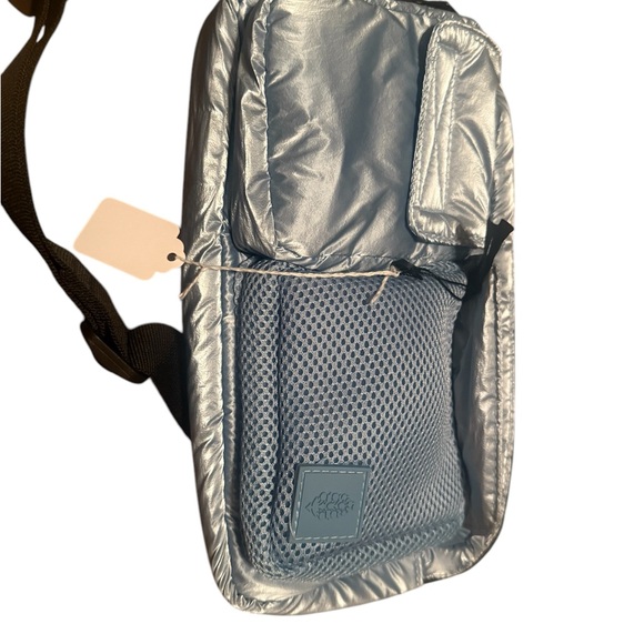 Free People Movement Courtside Cargo Sling Bag Light Blue NWOT $68 - Picture 5 of 5